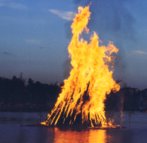 Priecīgus Līgo svētkus!